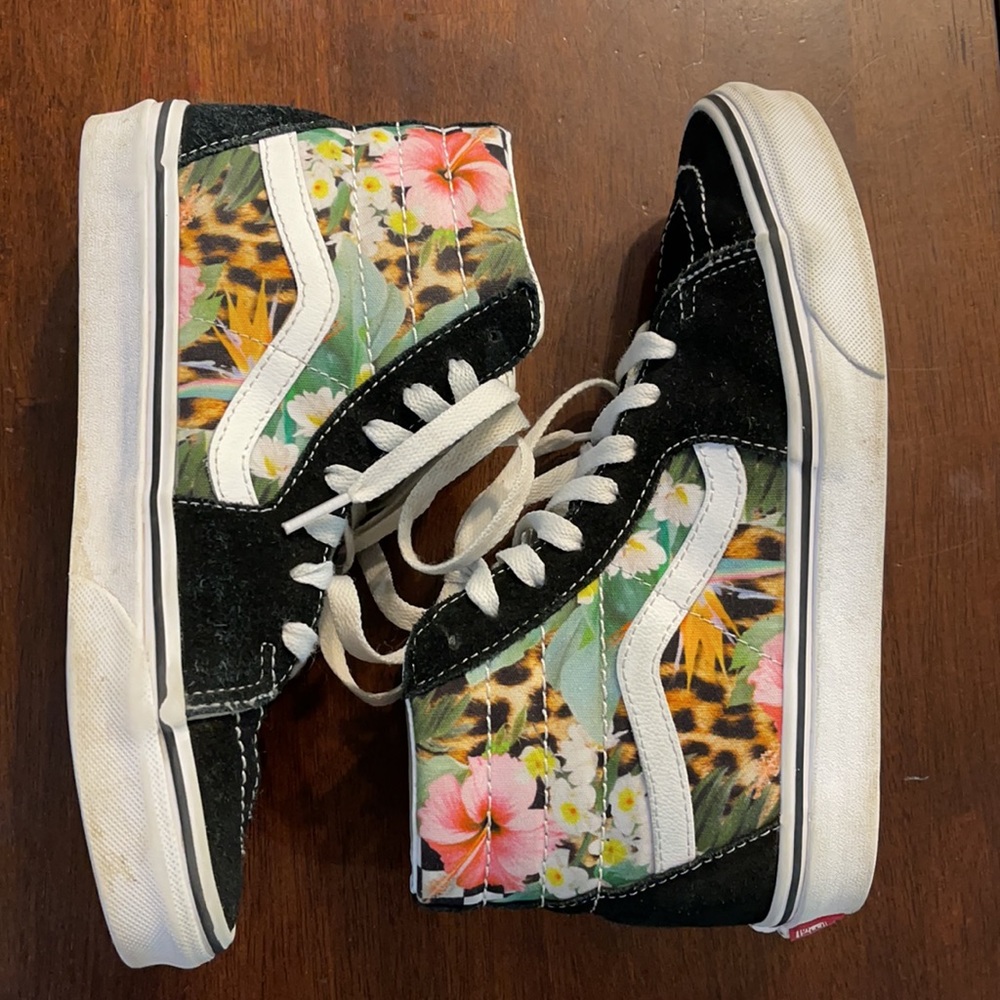 Womens high top Vans size 7